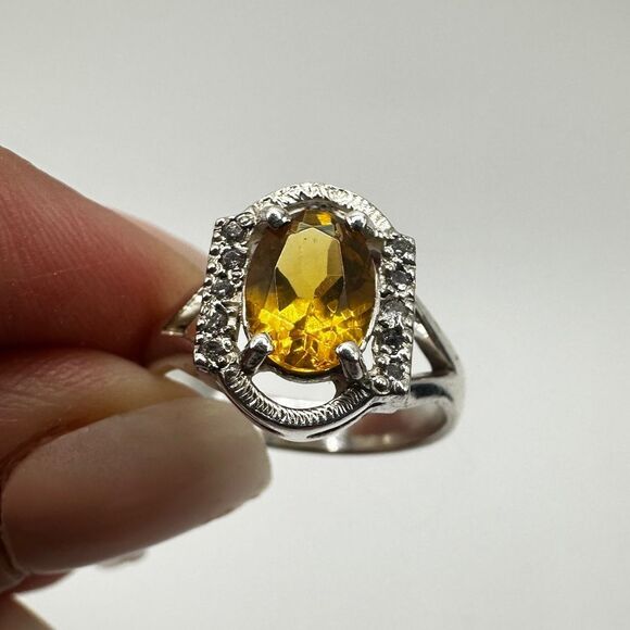 NWOT, faceted oval cut citrine and accent CZ diamonds in sterling silver ring! - Picture 6 of 12